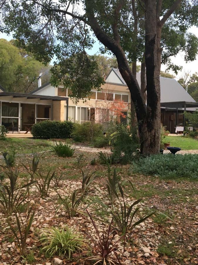 לינה וארוחת בוקר מרגרט ריבר Wilderness House מראה חיצוני תמונה
